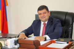 Առաջադրվելու եմ, ունենք նաեւ որոշում, թե, որ ուժով եմ առաջադրվելու. Կապանի քաղաքապետ Գեւորգ Փարսյանը փակագծեր է բացում