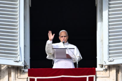 Հռոմի պապը կոչ է արել Սուրբ Ծննդյան օրը համաշխարհային հրադադար հաստատել