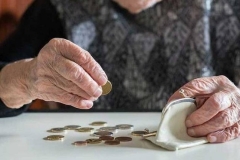 Հայաստանում թոշակառուները իրենց ծերությունը վայելելու փոխարեն գոյատևման պայքար են մղում․ «Մեր ձևով» շարժում