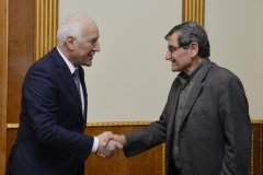 Նախագահ Վահագն Խաչատուրյանը հյուրընկալել է բժիշկ Հագոպ (Հրայր) Հովագուիմիանին