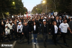 Կոնֆլիկտի նոր փուլ, որտեղ հատվում են քաղաքականությունը, կրոնն ու արդարադատությունը. ռուսական մամուլի անդրադարձը ՀՀ-ի իրադարձություններին