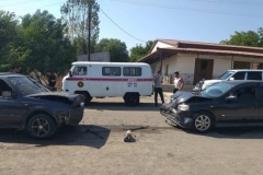 Թաղավարդ համայնքի բնակիչը վրաերթի է ենթարկել 3 անչափահասի, մարտական նռնակ պայթեցրել և ինքնասպան եղել