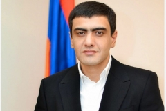 Առուշ Առուշանյանի շնորհավորական ուղերձը Ամանորի և Սուրբ Ծննդյան տոների առթիվ
