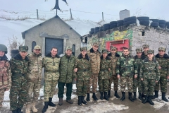 Այցելություն մարտական դիրքերում ծառայություն իրականացնող  զինվորներին