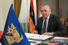 ԱԻ նախարարը շնորհավորել է Արտակարգ իրավիճակների նախարարության աշխատողի օրվա առթիվ