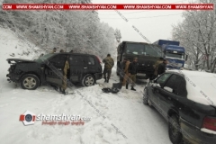 Ճանապարհի մերկասառույցի պատճառով Սյունիքի մարզում բախվել են Nissan XTrail-ն ու Opel Astra-ն. վերջիններս էլ բախվել են KamAZ-ին. կան վիրավորներ