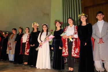 Կոմիտաս եւ Թումանյան