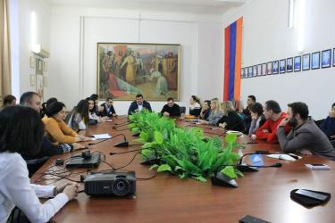 ԿԱՊԱՆԸ՝ ԵՐԻՏԱՍԱՐԴԱԿԱՆ ՄԱՅՐԱՔԱՂԱՔԻ ՀԱՅՏԱՏՈՒ