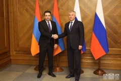 Հայաստանն անվտանգության մասով երկարաժամկետ լուծումների ժամանակ չունի. Ալեն Սիմոնյանը՝ Վյաչեսլավ Վոլոդինին