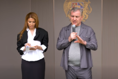 Պատերազմող տղա էիր, Ջերմուկում ու Արցախում լինեիր, ոչ թե քարոզարշավը պատերազմի վերածեիր. Կարապետյան