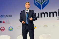 ՀՀ կառավարությունն իր ուժը զենք է դարձրել մեր եկեղեցու դեմ․ Արամ Վարդևանյանի ելույթը IRF գագաթնաժողովում