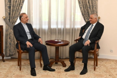 Հայաստանի փոխվարչապետն ու Իրանի դեսպանը քննարկել են երկկողմ հարաբերությունների օրակարգի առանցքային հարցեր