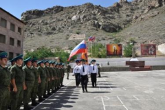 Մեղրիում ՌԴ սահմանապահ ջոկատի հրամանատար, գնդապետ Ա.Ա. Շչերբակովին