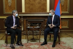 Վարչապետը շարունակում է խորհրդակցությունները քաղաքական ուժերի ներկայացուցիչների հետ