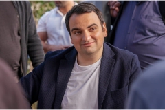 Շնորհավո՛ր մայրության և գեղեցկության տոնը, մեր մայրիկներ և քույրիկներ․ Նարեկ Կարապետյան