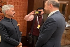 Ախ քարտուղարը Նյու Դելիում կարճատև զրույց է ունեցել Հնդկաստանի ԱԳ նախարարի հետ