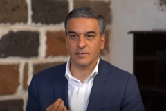 Պետք է աշխատել այնքան, որքան կարող ես, իսկ դրանից հետո՝ այնքան, որքան պետք է. Արման Թաթոյանի  խորհուրդը երիտասարդներին