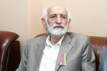 Այսօր հայ անվանի դերասան Սոս Սարգսյանի ծննդյան օրն է