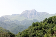 ... Հայացքդ մի՛ կտրիր Խուստուփից. որքան հաճախ, որքան շատ նայես այս սեգ և սև ամպերով ծածկված սարին, այնքան շուտ կգա, կհասնի փրկությունը... (Գարեգին Նժդեհ)