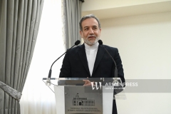 Իրանը պատրաստ է վերսկսել ռազմական գործողություններն ԱՄՆ-ի դեմ, սակայն դեռևս չի հրաժարվում դիվանագիտական ճանապարհից. Արաղչի