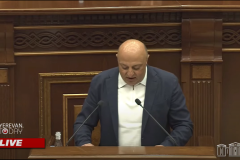 Ուզում են Արթուր Սարգսյանին զրկել պատգամավորական անձեռնմխելիությունից