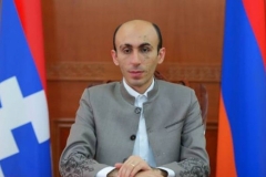 Փաշինյանը հետևողական կերպով ոչնչացնում է քաղաքական ու հանրային դաշտը և լռեցնում ընդդիմադիր ձայները․ Արտակ Բեգլարյան