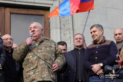 Չգիտես ինչու հենց Ալիևն ու Էրդողանն են անհանգստանում Հայաստանի ներքաղաքական կյանքով, որովհետև հասկանում են, որ հայկական բանակն իրենց խփել է ու կխփի. Խաչատուրով