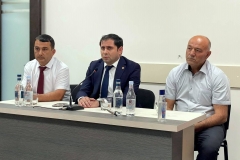 Սուրեն Պապիկյանը ներկայացրել է Մեղրի համայնքի ղեկավարի պաշտոնակատար Արարատ Թումանյանին