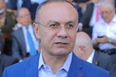 Ես ունեմ ճշգրիտ տվյալներ, որ մեր երկրի իշխանությունները բանավոր կերպով են ցուցում տվել Սյունիքի ռազմավարական նշանակություն ունեցող հատվածներից հեռացնել զորքերը. Սեյրան Օհանյան