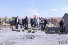 Սարսափելի է տեսնել, թե ինչ են ադրբեջանցիներն արել այստեղ. շվեյցարացի պատգամավորներն այցելել են Ջերմուկ