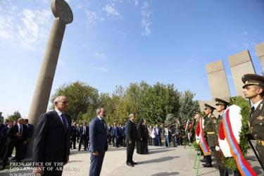ՀՀ անկախության 27-րդ տարեդարձի առթիվ վարչապետն այցելել է «Եռաբլուր» պանթեոն