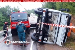 Խոշոր ավտովթար Սյունիքի մարզում. 55-ամյա վարորդը «Կամազով» կողաշրջվել է