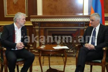 Շվեդիան պատրաստ է երկկողմ համագործակցության պատուհան բացել Հայաստանի համար. Մհեր Գրիգորյանն ընդունել է Փիթեր Էրիքսոնի գլխավորած պատվիրակությանը