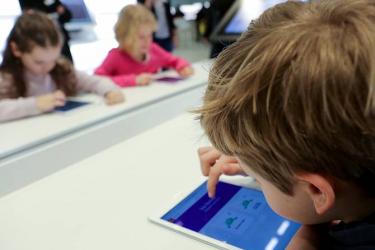 Մինչեւ հինգ տարեկան երեխաները չպետք Է օրական մեկ ժամից ավելի անցկացնեն Էկրանի առջեւ. ԱՀԿ