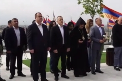 Շահրամանյանը, Արցախի թեմի առաջնորդը, պետական այրերը Եռաբլուրում հարգել են 44-օրյայի զոհերի հիշատակը