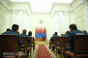 Վարչապետը հանդիպել է Սիրիայում հումանիտար առաքելություն իրականացրած ՀՀ մասնագետների առաջին խմբին