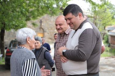 Կապան համայնքի ղեկավար Գևորգ Փարսյանը  աշխատանքային այցով Առաջաձոր բնակավայրում էր