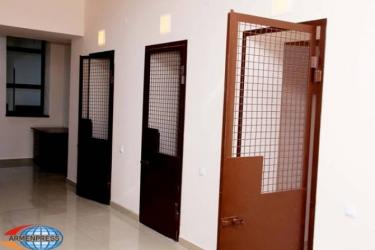 Բոլոր քրեակատարողական հիմնարկներն էլ պահման պայմանների խնդիր ունեն. վարչապետ