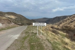 «Ժամը 23։00-ին գյուղի վերևում են կրшկել, մեկ րոպե անց՝ ներքևում. իշխանությունը սպասում է, որ մարդիկ զոհվեն, նո՞ր հшսկանան, որ թիրшխային են այդ կրшկпցները». Խոզնավարի բնակիչ