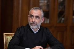 Կարծում եմ՝ որևէ հավատավոր մարդ երբեք չի հանդգնի ոտնձգություն իրականացնել Մայր Աթոռի կամ որևէ հոգևորականի նկատմամբ. Տեր Եսայի (Տեսանյութ)