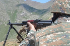 Ադրբեջանը կրակել է հայկական դիրքերի ուղղությամբ՝ կիրառելով նաև ականանետ. ՊՆ