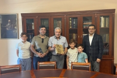 Նոր նվիրաբերություն` Մատենադարանին