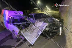 Ավտովթար՝ Սյունիքի մարզում. Կապանում բախվել են Jaguar-ն ու ՎԱԶ 2107-ը, կա վիրավոր. ՖՈՏՈՌԵՊՈՐՏԱԺ