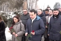 «Մեր ձևով» շարժամն անդամները՝ Նարեկ Կարապետյանի գլխավորությամբ այցելել են Եռաբլուր զինվորական պանթեոն