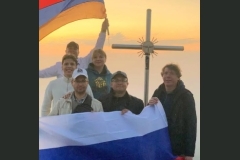 Ռուս դիվանագետները բարձրացել են Խուստուփ