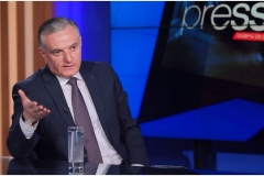 Հակամարտությունը ռազմական տրամաբանությունից անցում է կատարում դեպի ավելի բարդ, աշխարհաքաղաքական գործընթացի. Արտակ Զաքարյան