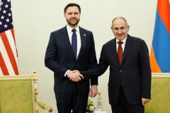 Նիկոլ Փաշինյանը նախագահի նստավայրում դիմավորել է Ջեյ Դի Վենսին