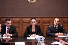 Զինվորական հանցագործություններն ու ոչ մարտական պայմաններում գրանցված մահերի քննությունը՝ գլխավոր դատախազի ուշադրության կենտրոնում. Աննա Վարդապետյանը Սյունիքում խորհրդակցություն է անցկացրել