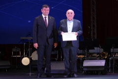 Կապանը մեծարում է իր երախտավորներին