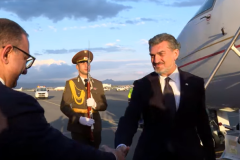 Վրաստանի նախագահը պաշտոնական այցով ժամանել է Հայաստան